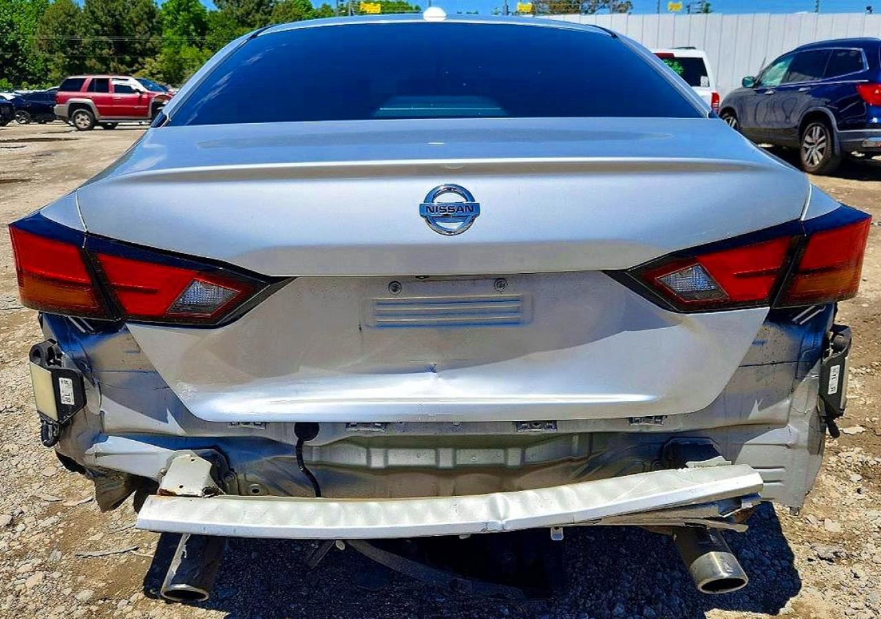 Nissan Altima Sr