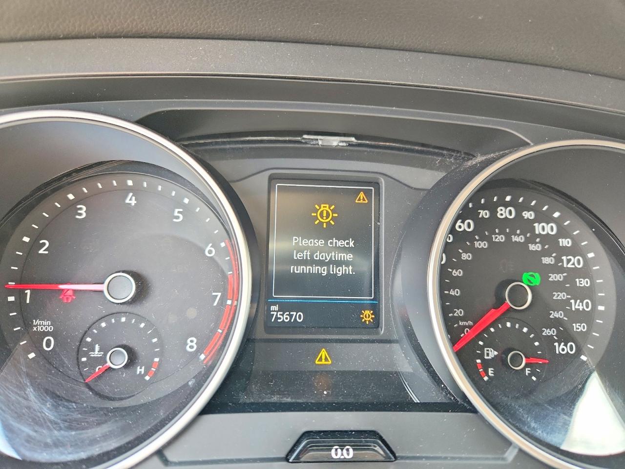 Volkswagen Tiguan S