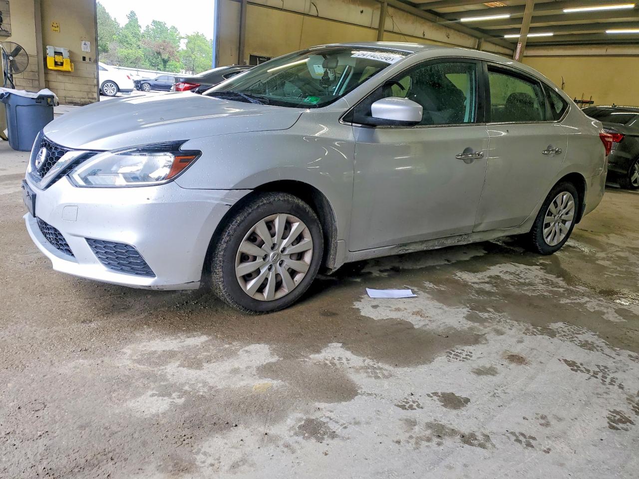 Salvage Nissan Sentra Image