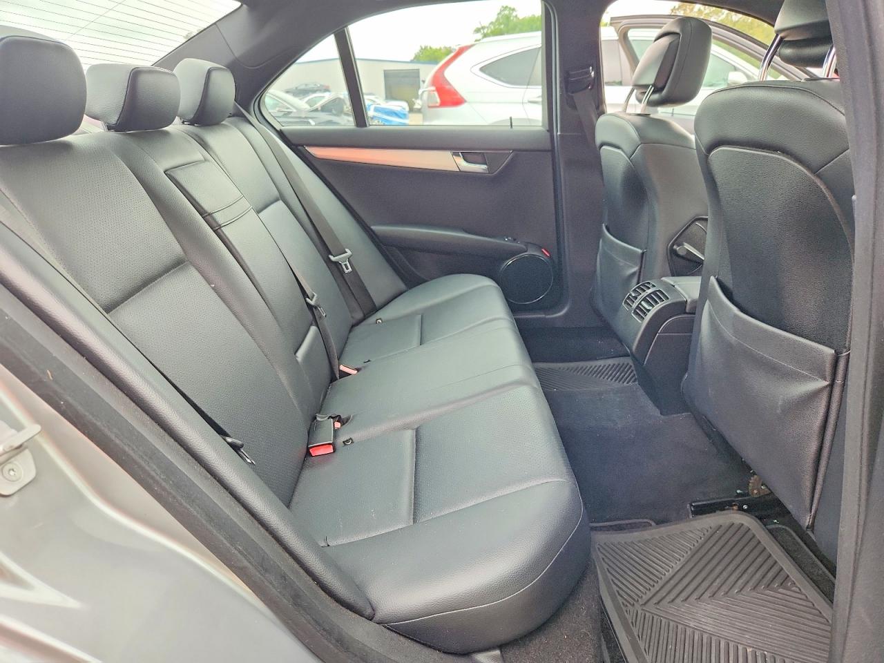 Mercedes-Benz C-Class 300