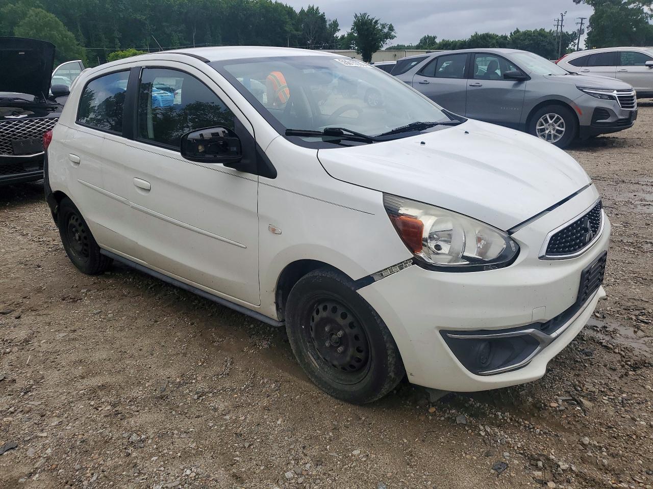 Mitsubishi Mirage Es
