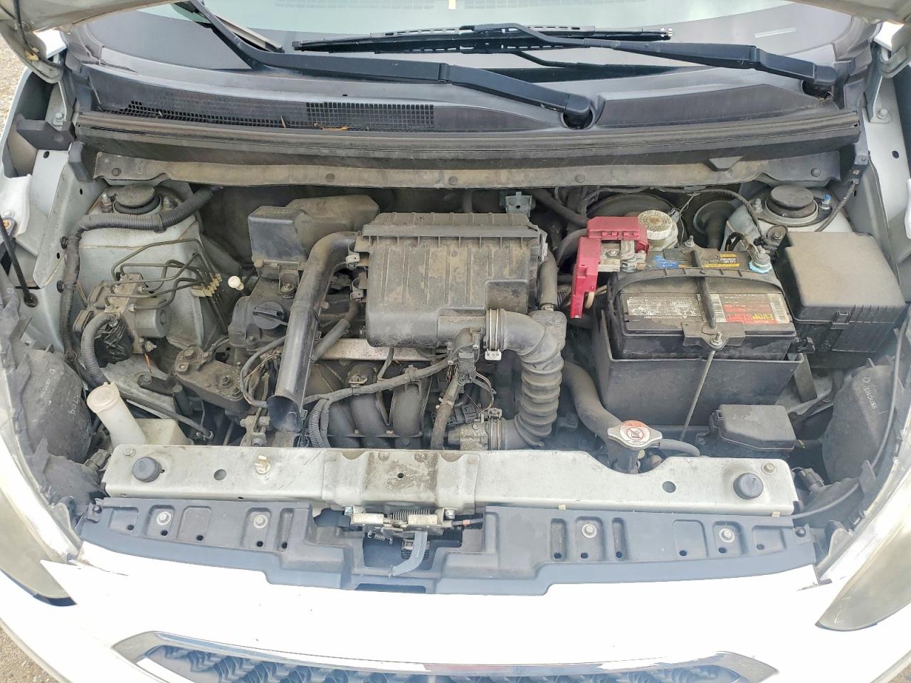 Mitsubishi Mirage Es