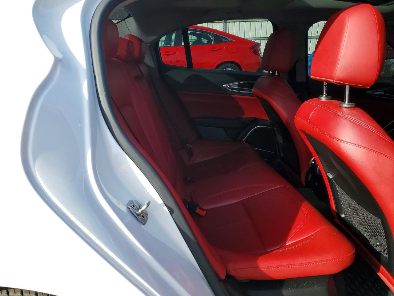 Alfa Romeo Giulia Ti Q4