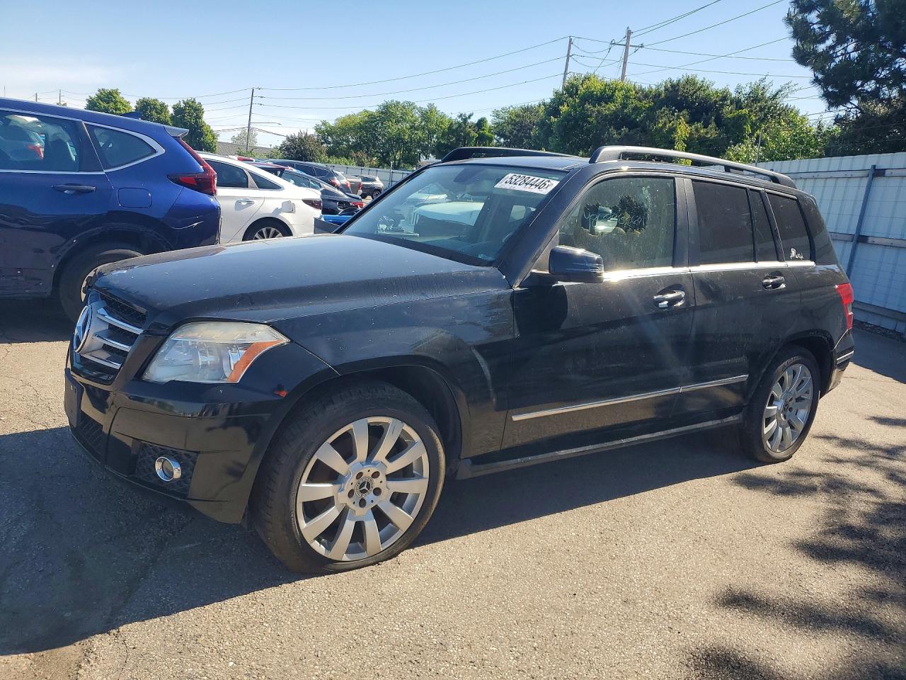Salvage Mercedes-Benz GLK Image