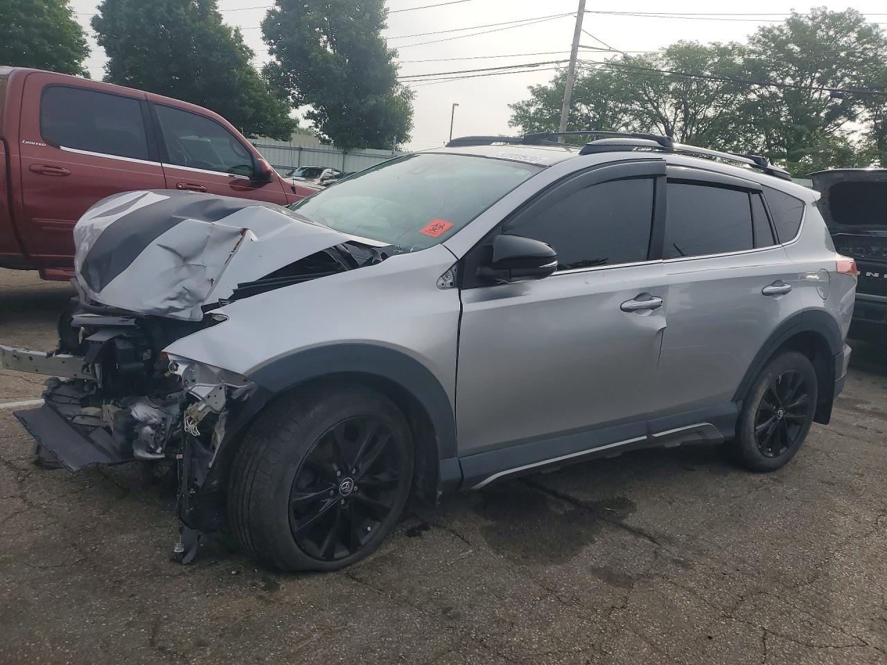 Salvage Toyota RAV4 Image