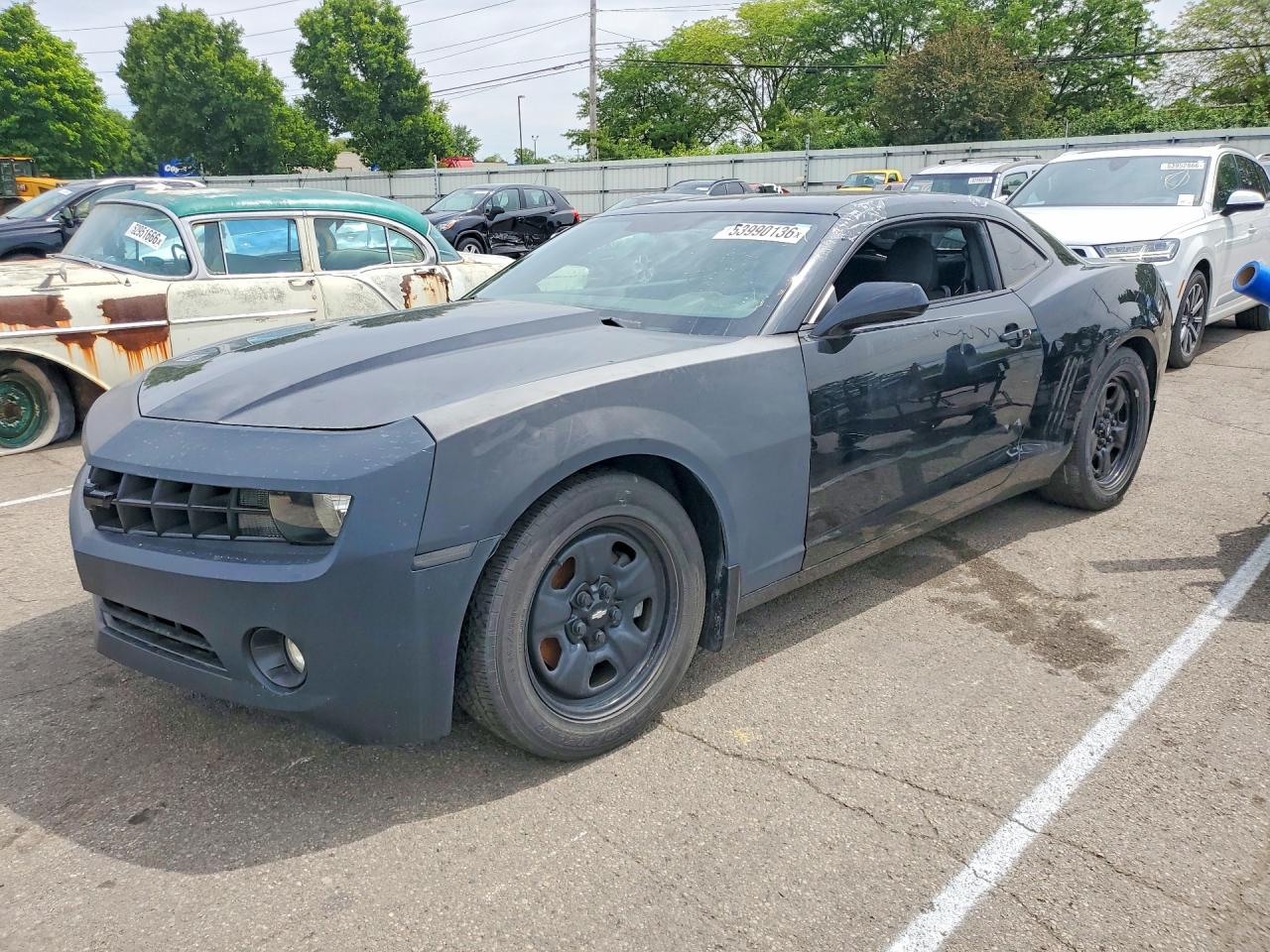 Salvage Chevrolet Camaro Image