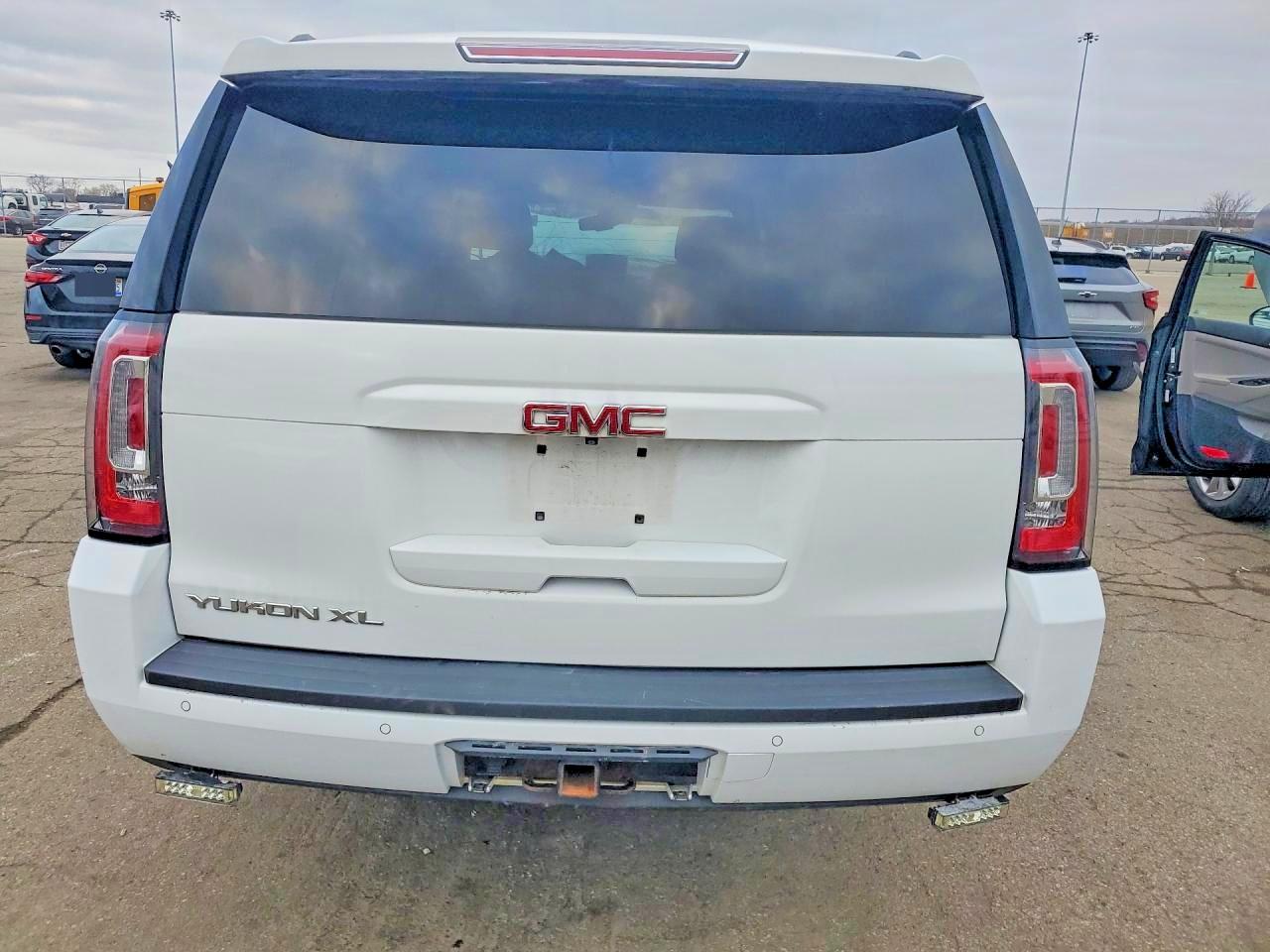 GMC Yukon K1500 Slt