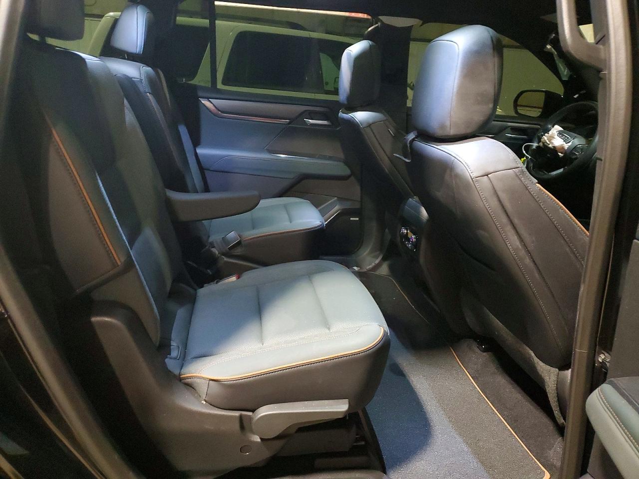 GMC Acadia At4