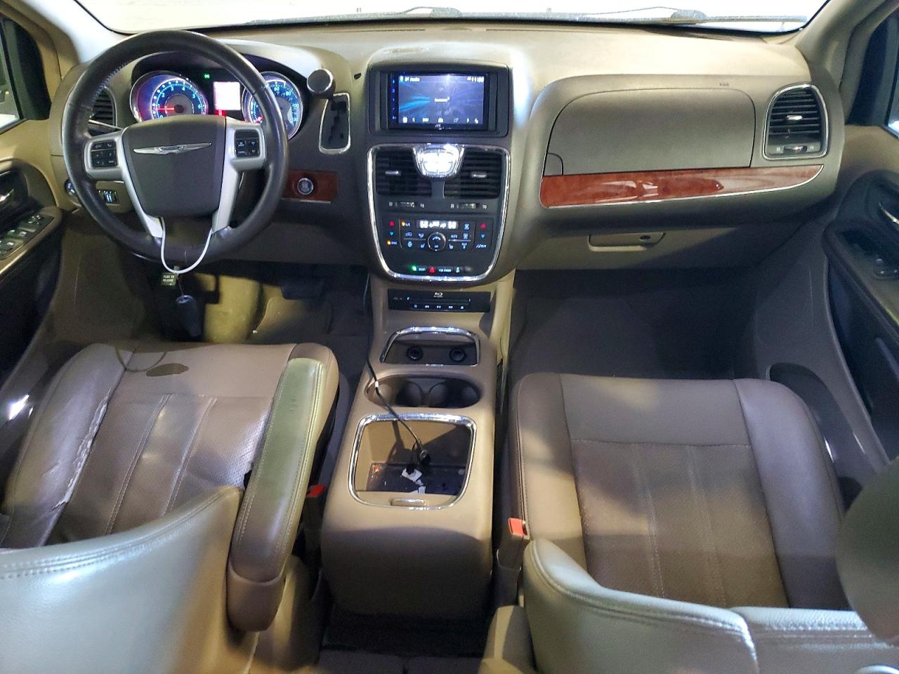 Chrysler Minivan Touring L