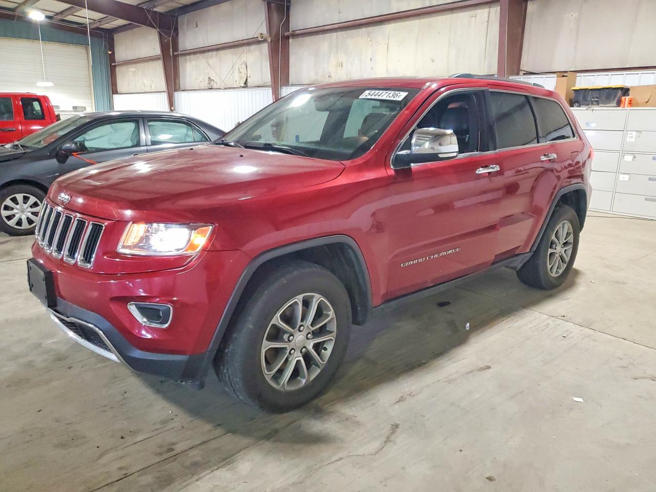 Salvage Jeep Grand Cherokee Image
