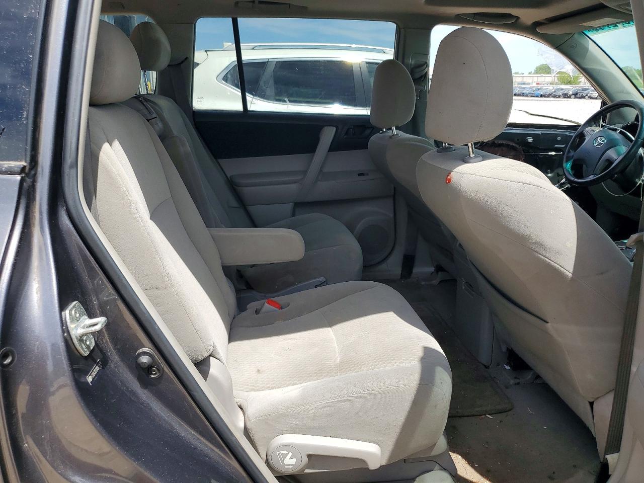 Toyota Highlander Base