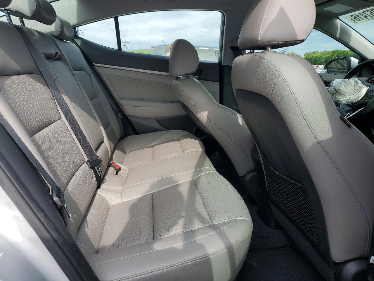 Hyundai ELANTRA Limited