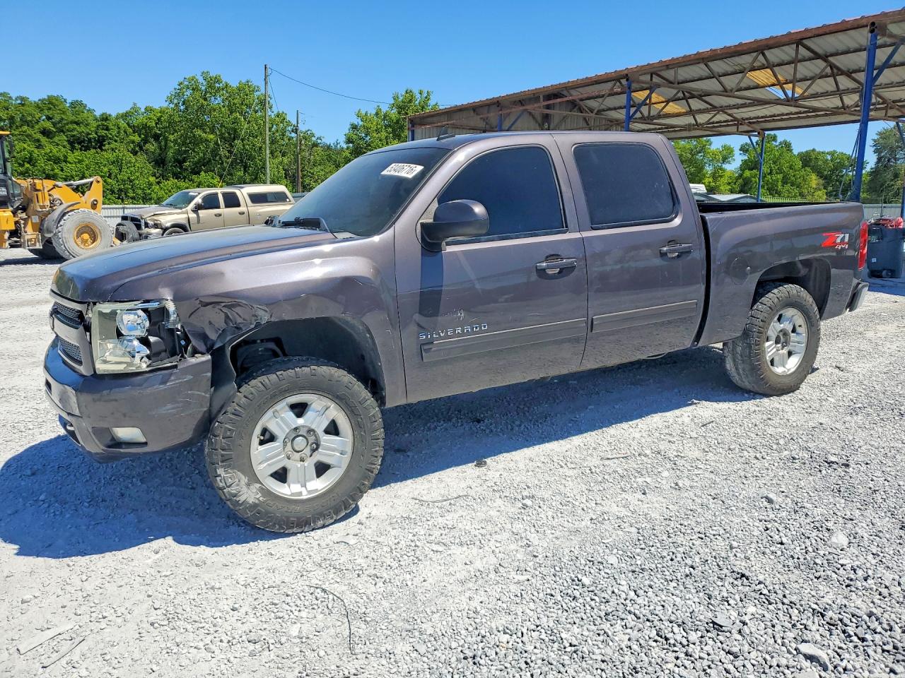 Salvage Chevrolet Silverado Image