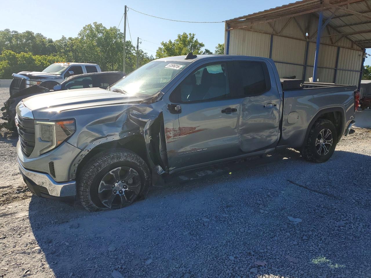 Salvage GMC Sierra Image