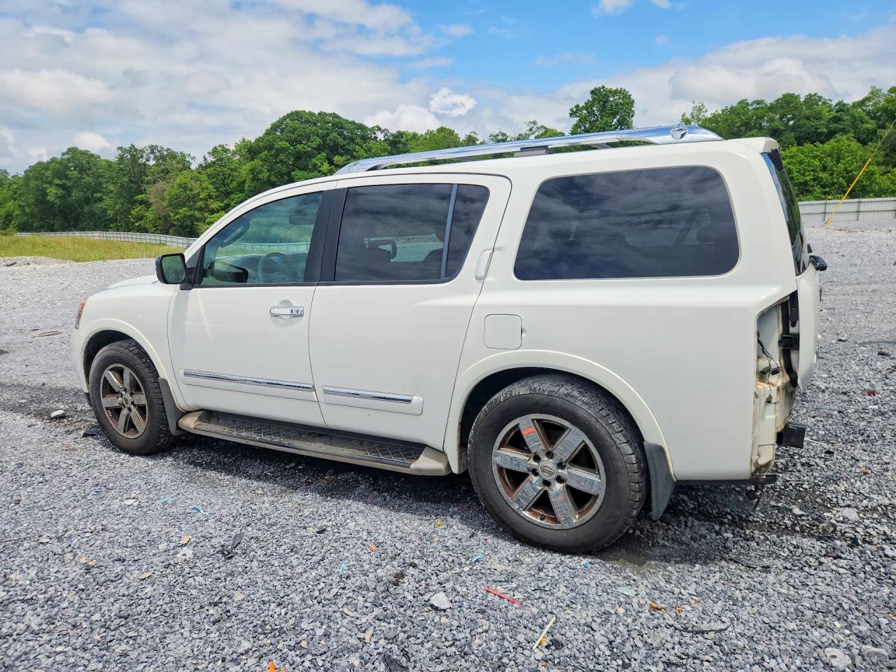Nissan Armada Platinum