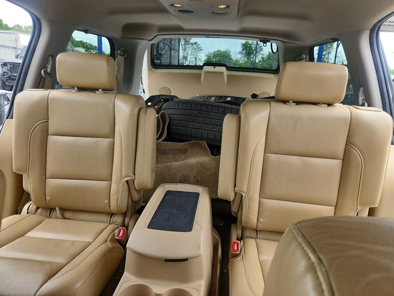 Nissan Armada Platinum