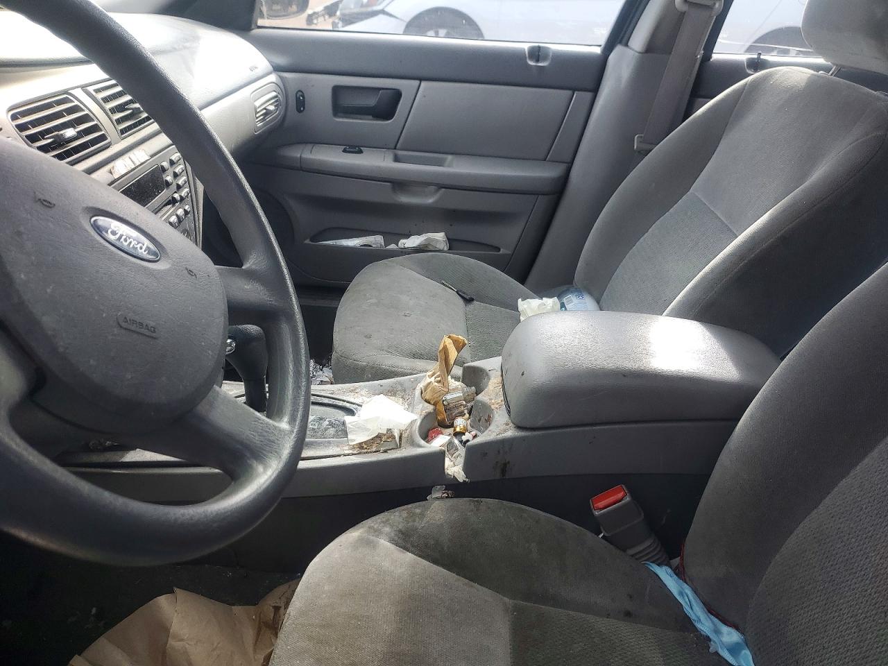Ford Taurus Se