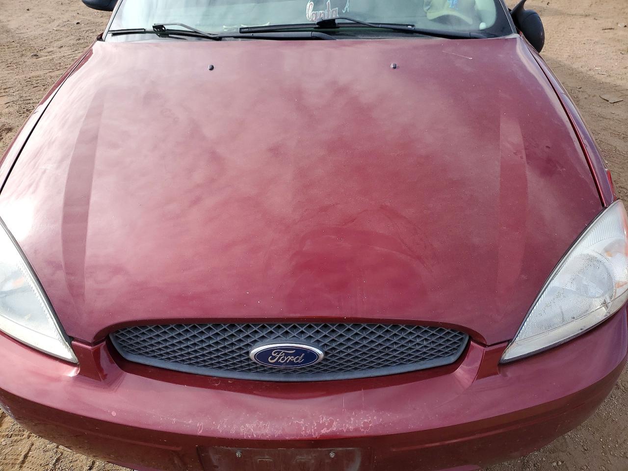 Ford Taurus Se