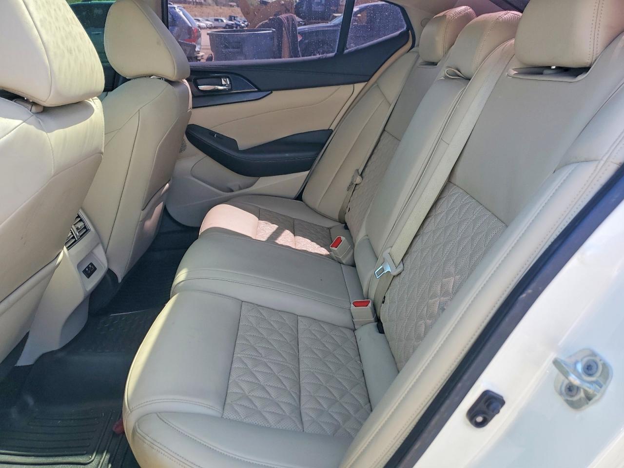 Nissan Maxima Platinum