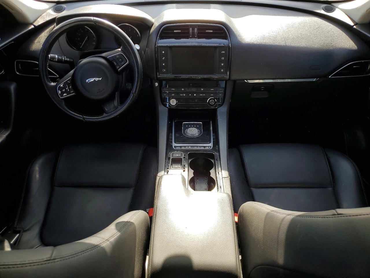 Jaguar F-PACE Premium