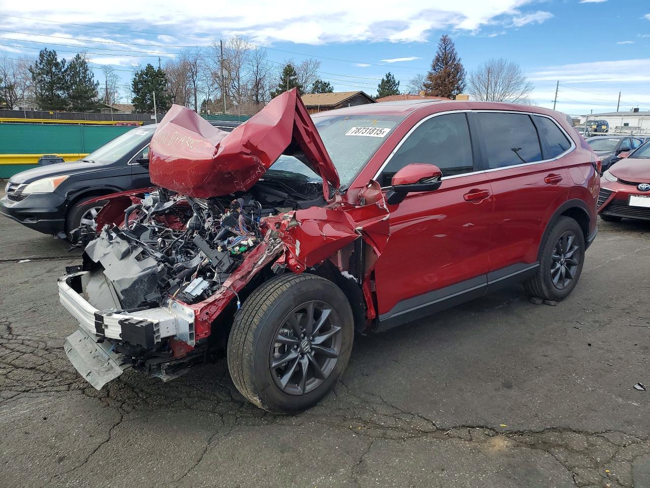 Salvage Honda Crv Image