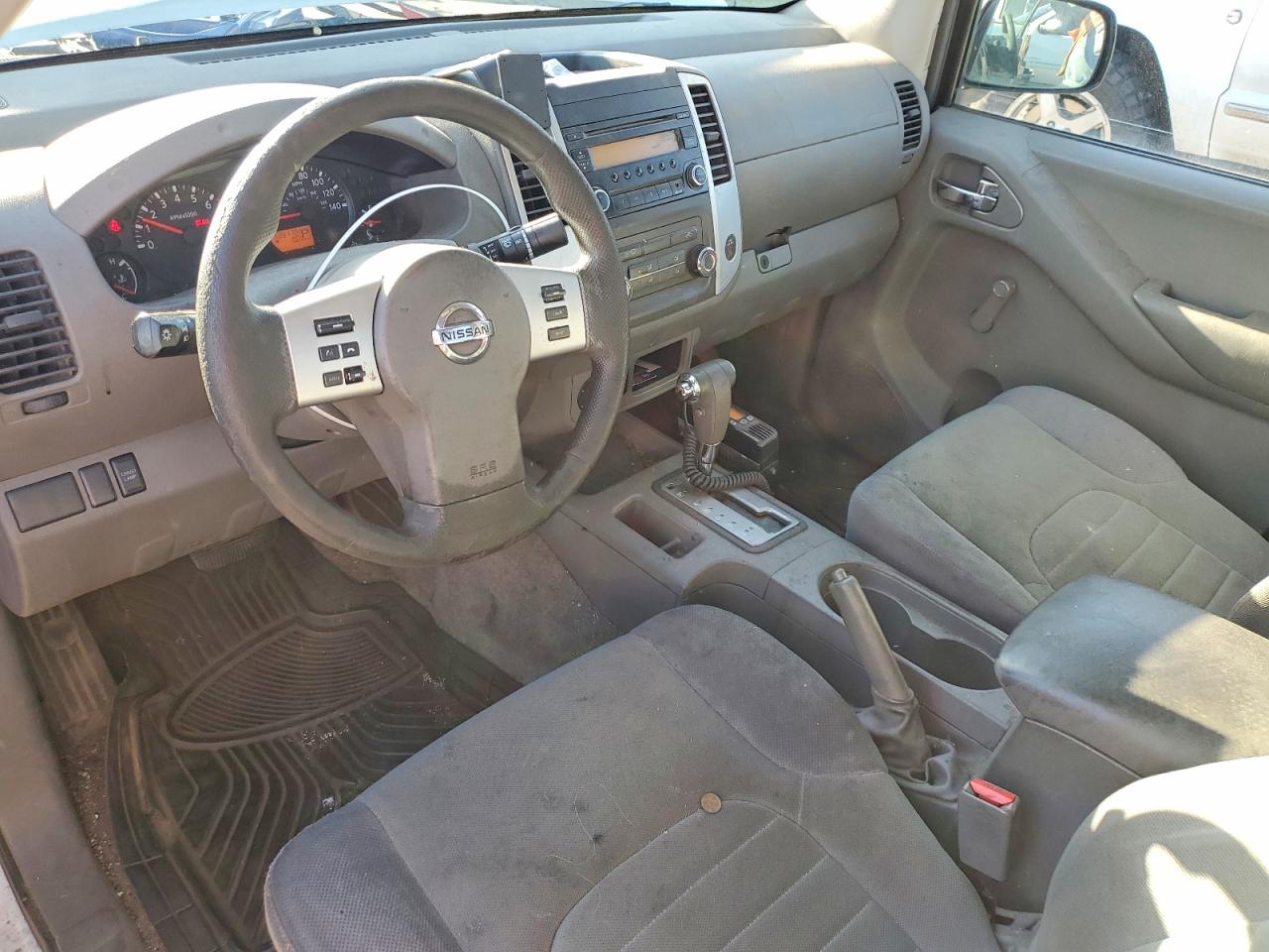Nissan Frontier S