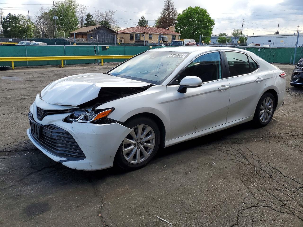 Salvage Toyota Camry Image