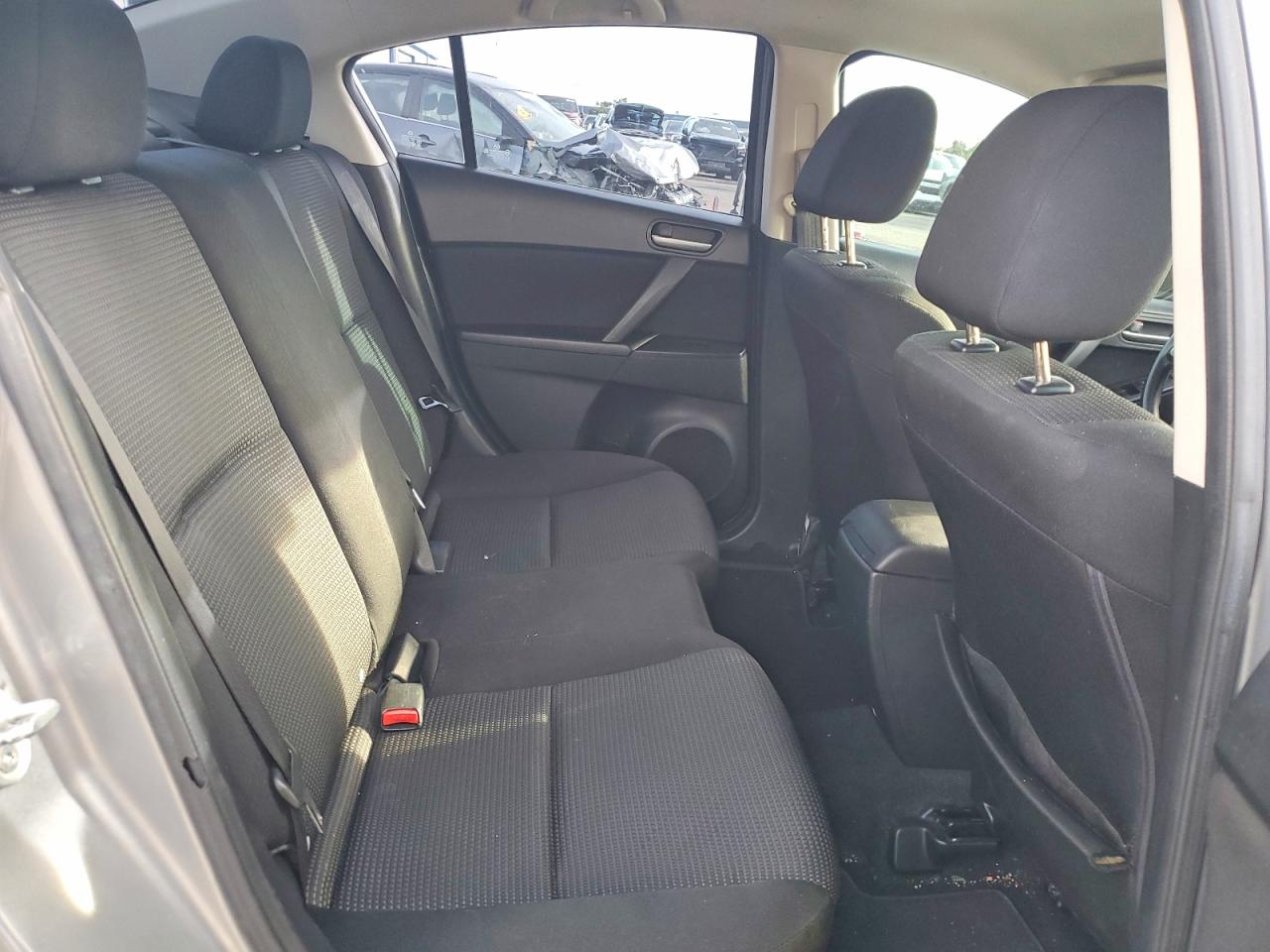 Mazda 3 I