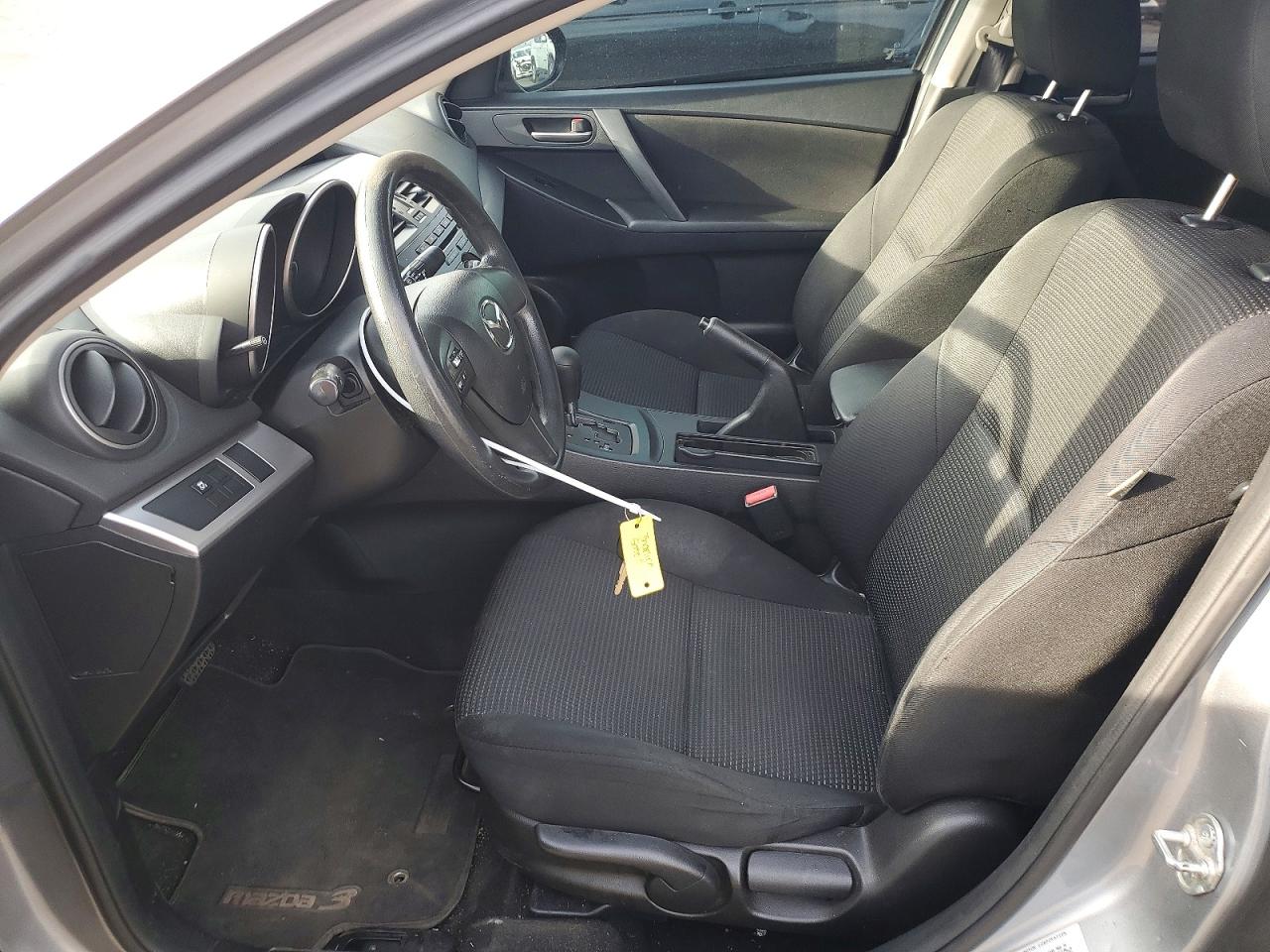 Mazda 3 I