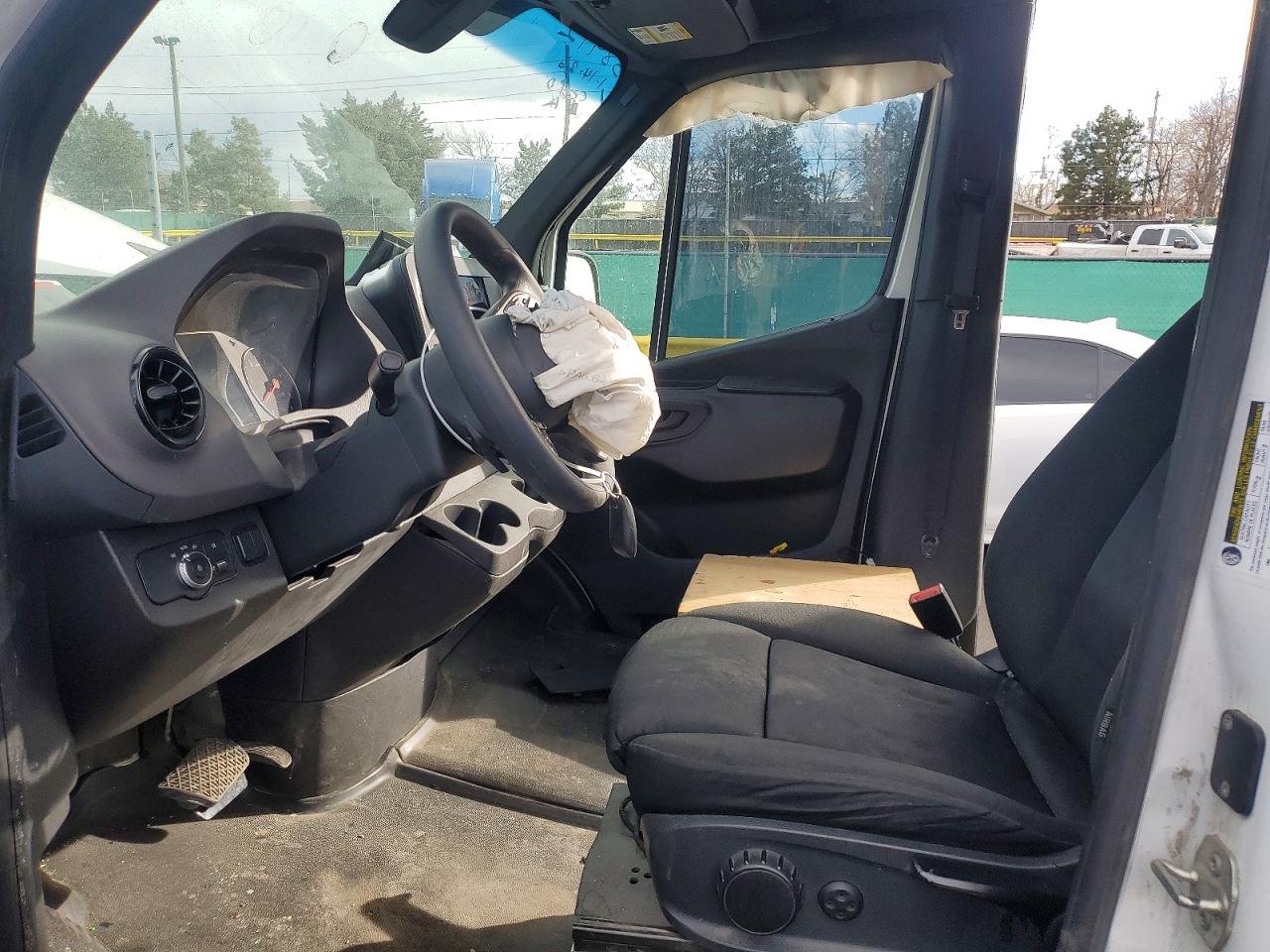 Mercedes-Benz Sprinter 2500