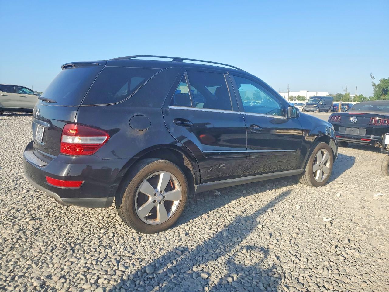 Mercedes-Benz M-Class 350