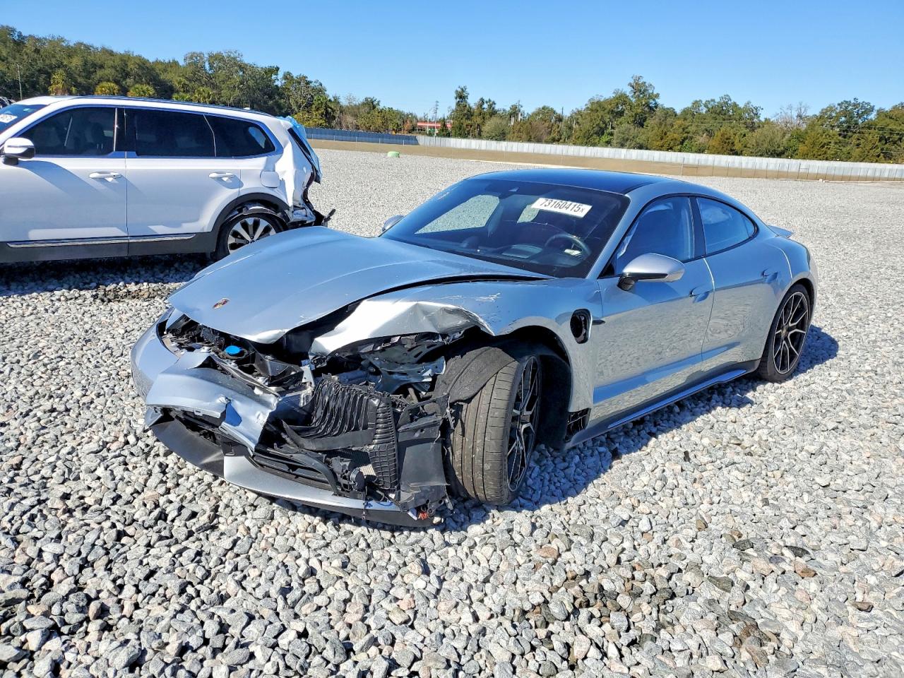 Salvage Porsche Taycan Image