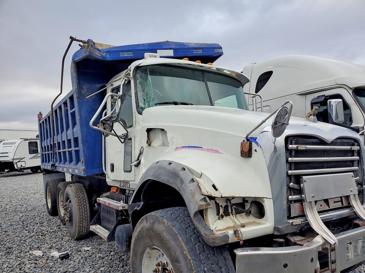 Mack Gu713