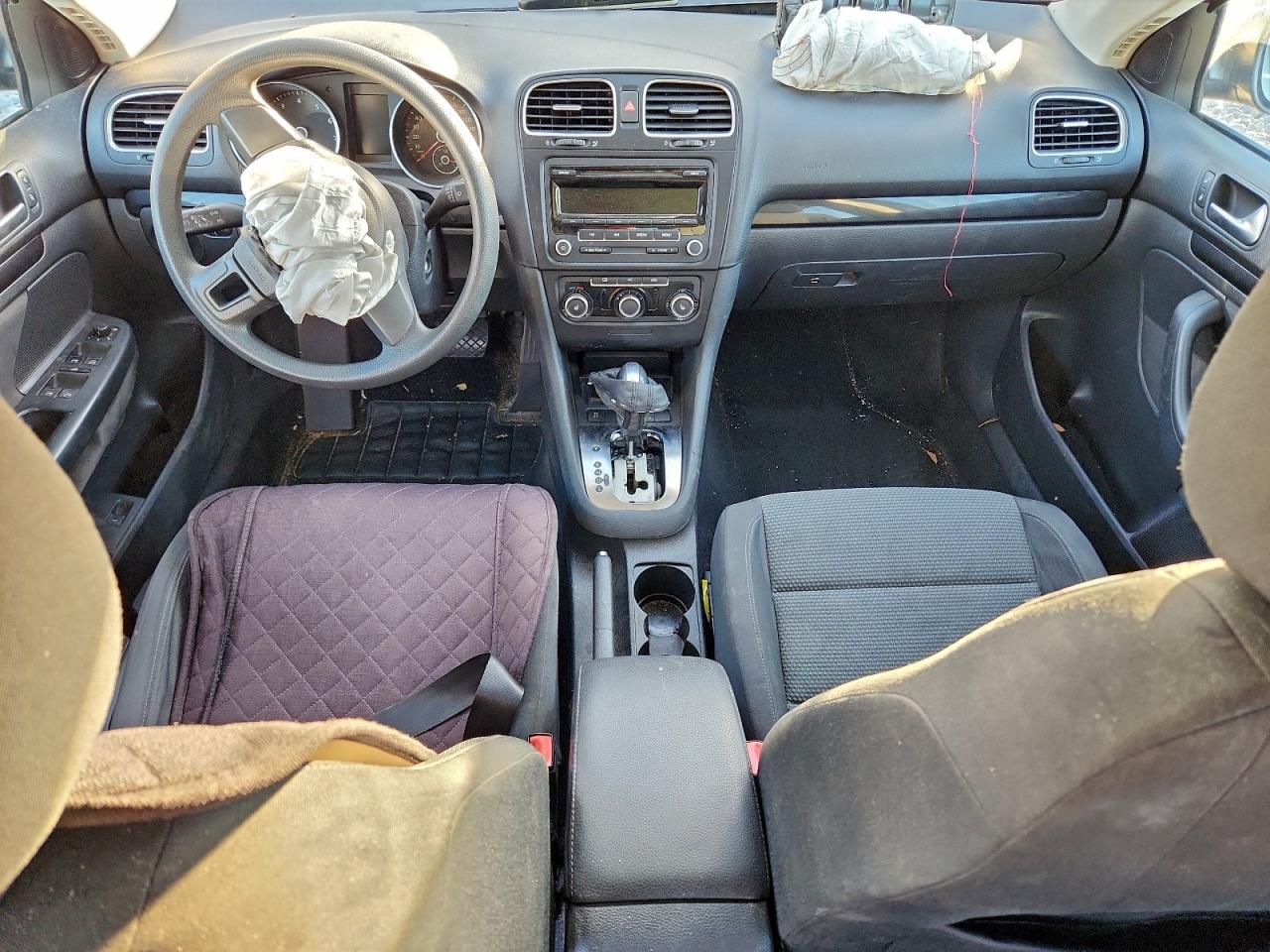 Volkswagen Jetta S