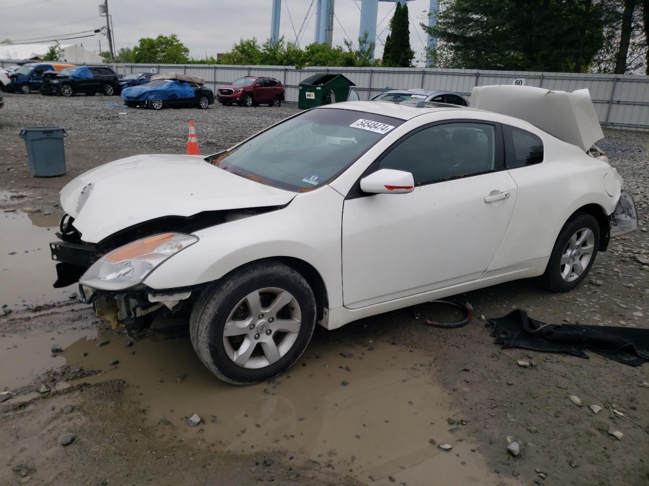 Salvage Nissan Altima Image