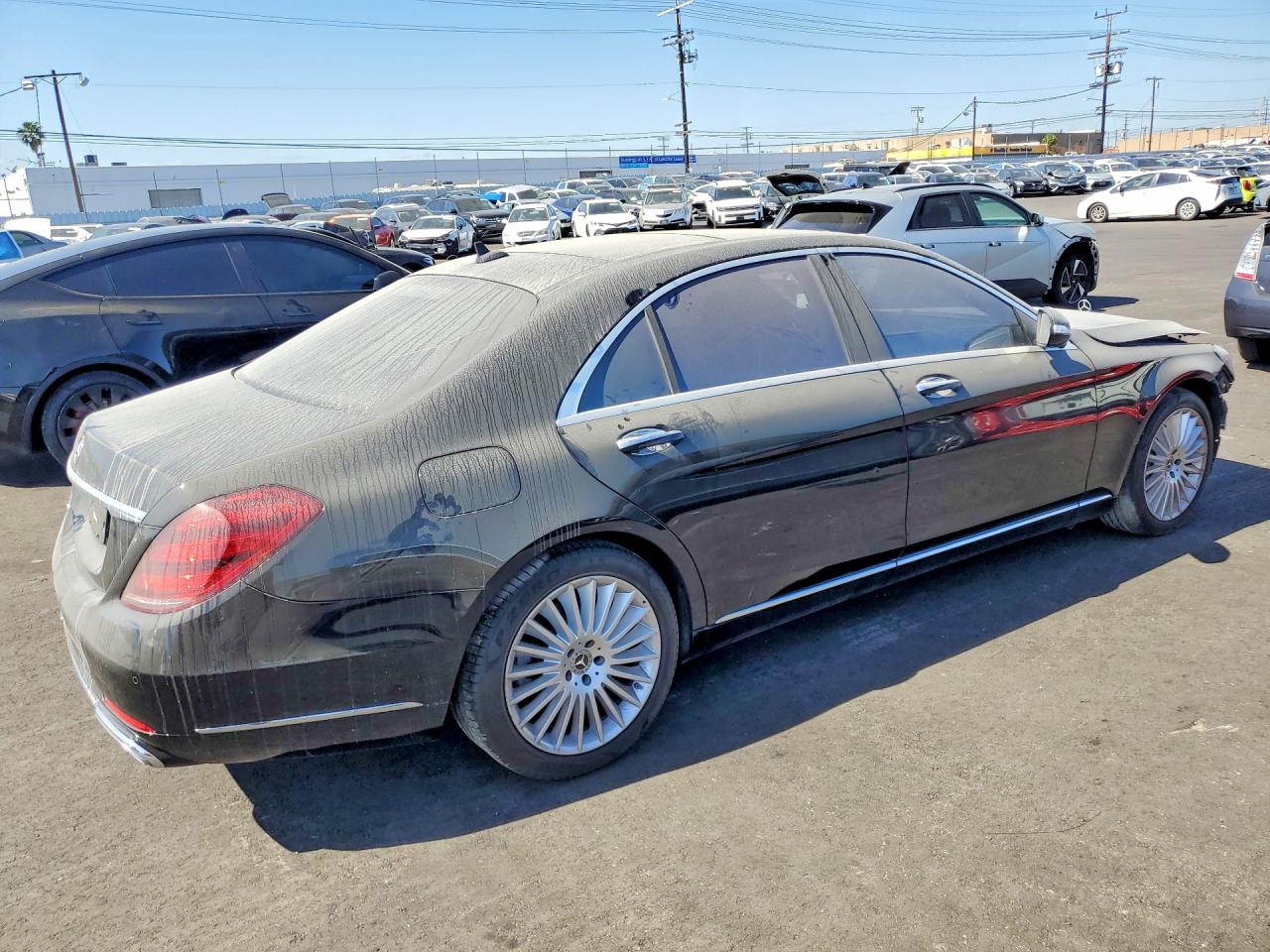 Mercedes-Benz S-Class 560