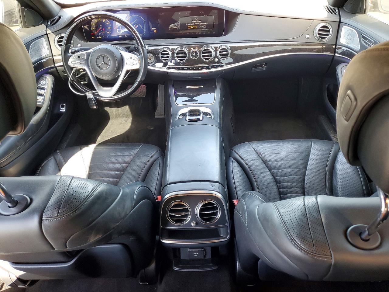Mercedes-Benz S-Class 560