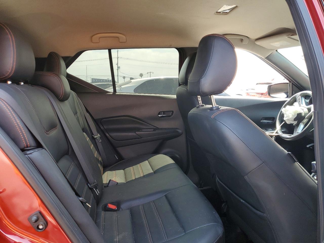 Nissan Kicks Sr