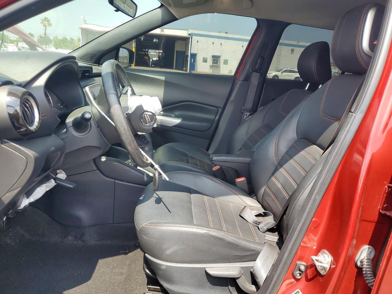 Nissan Kicks Sr
