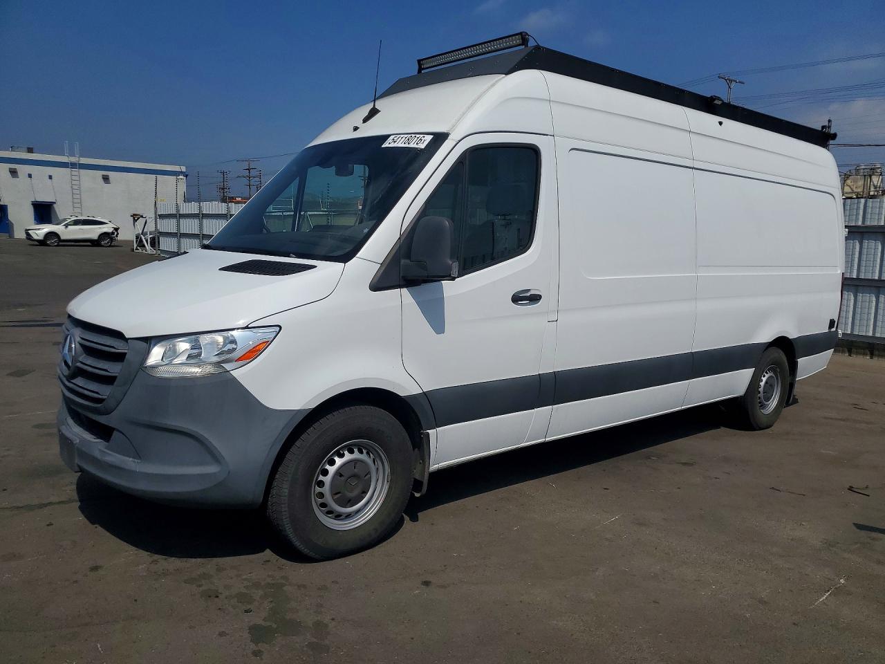 Salvage Merz Sprinter Image