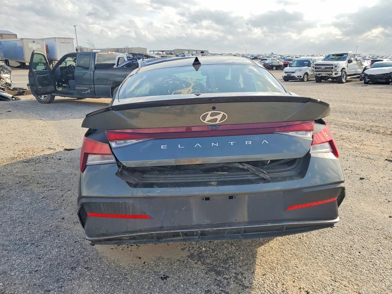Hyundai ELANTRA Sel Sport