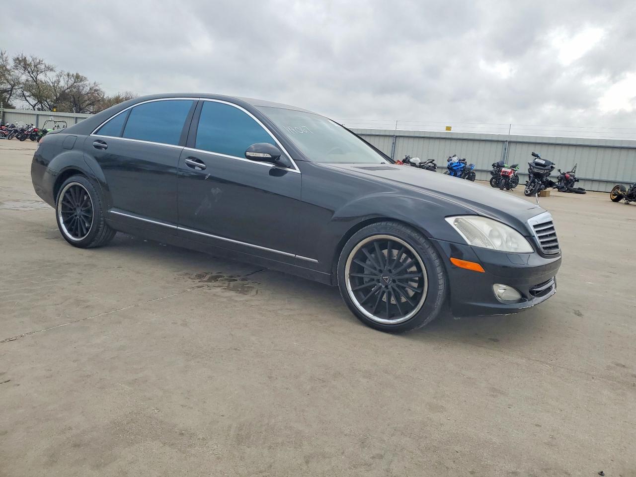 Mercedes-Benz S-Class 550 4matic