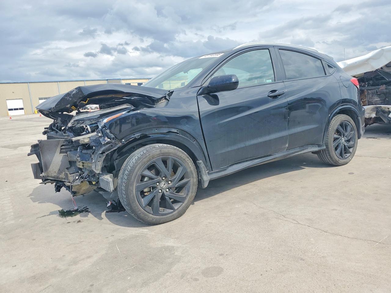 Salvage Honda HR-V Image