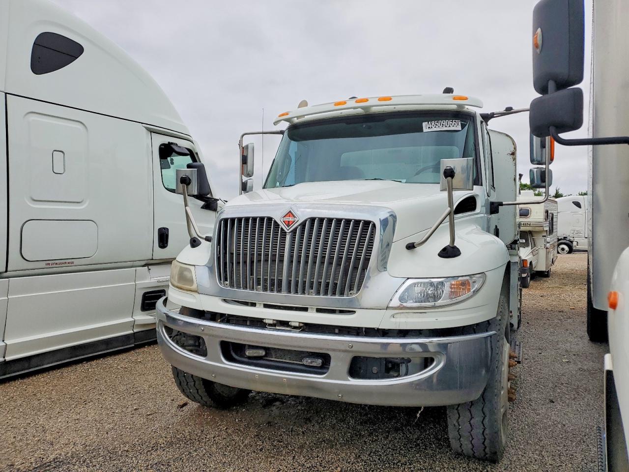 International 4400