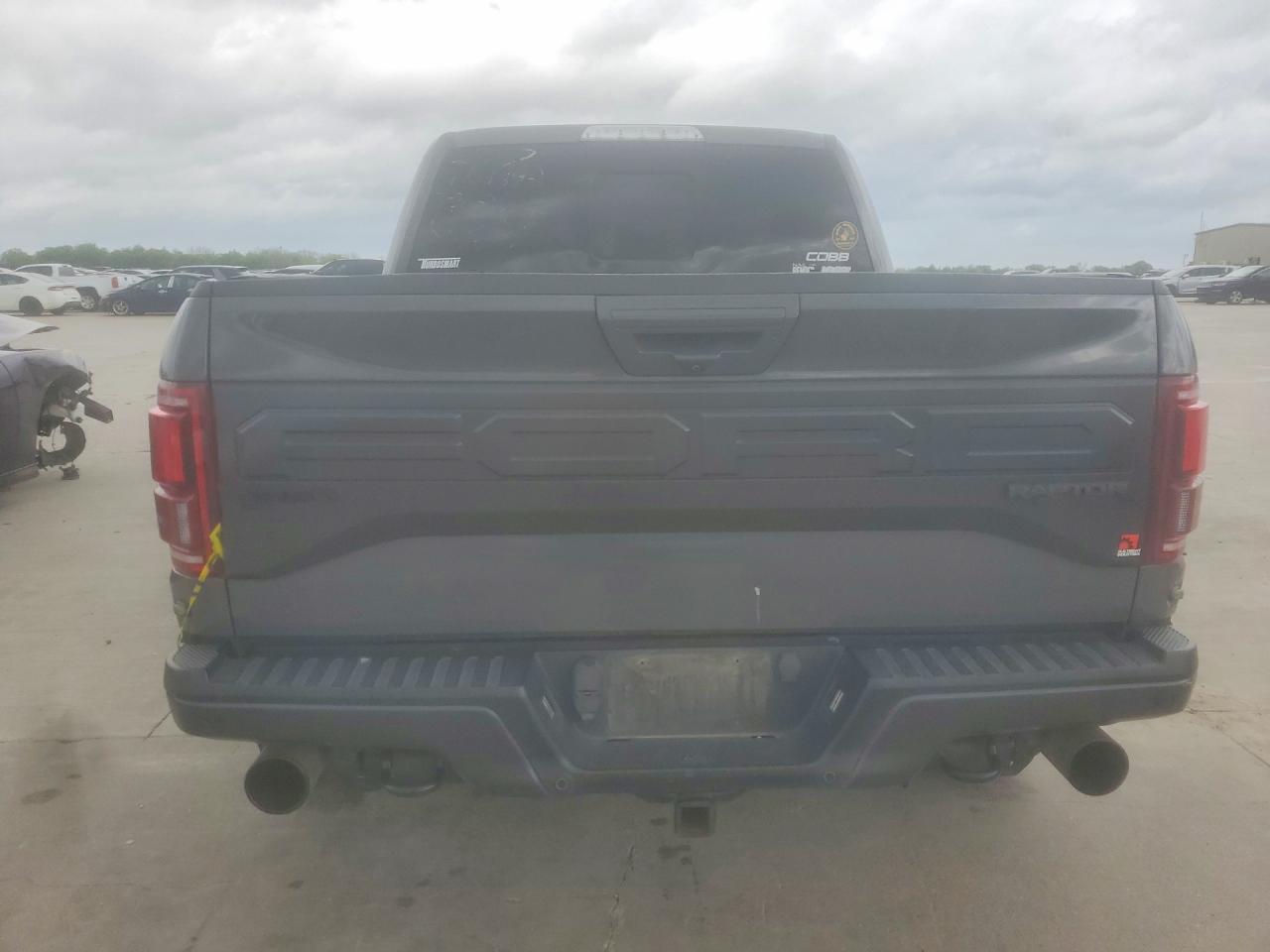 Ford F-150 Raptor