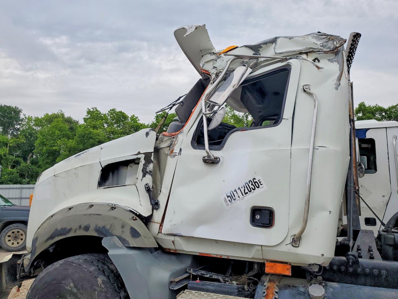 Mack Gu800