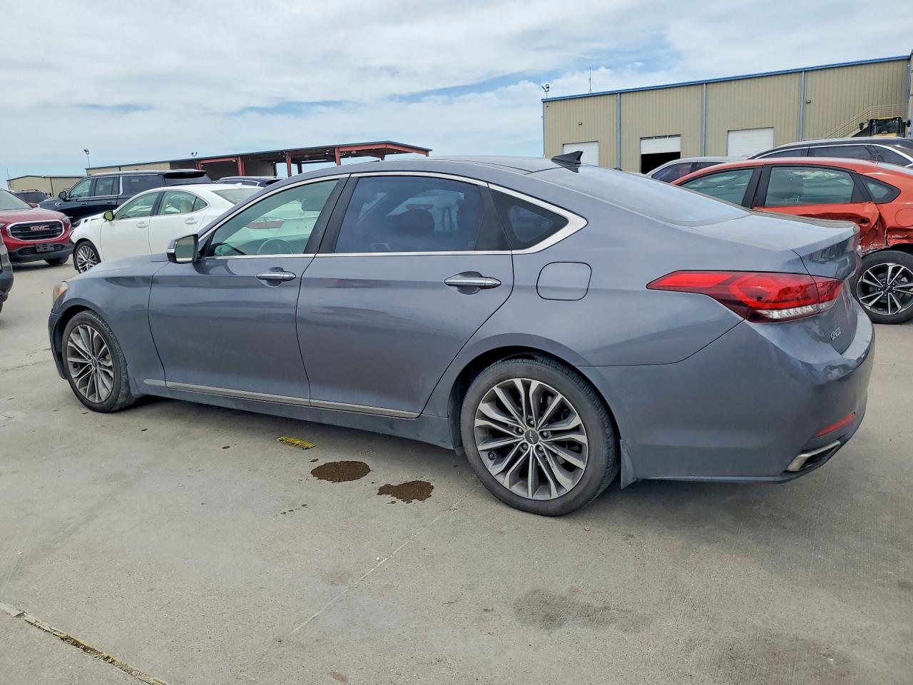 Hyundai Genesis 3.8l