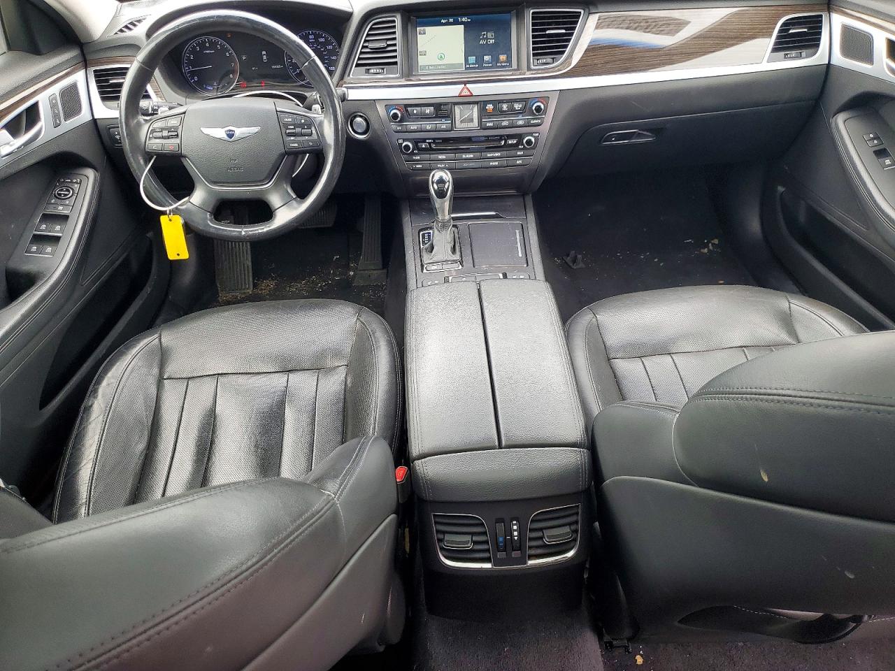 Hyundai Genesis 3.8l
