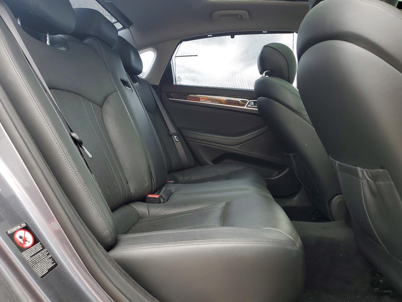 Hyundai Genesis 3.8l