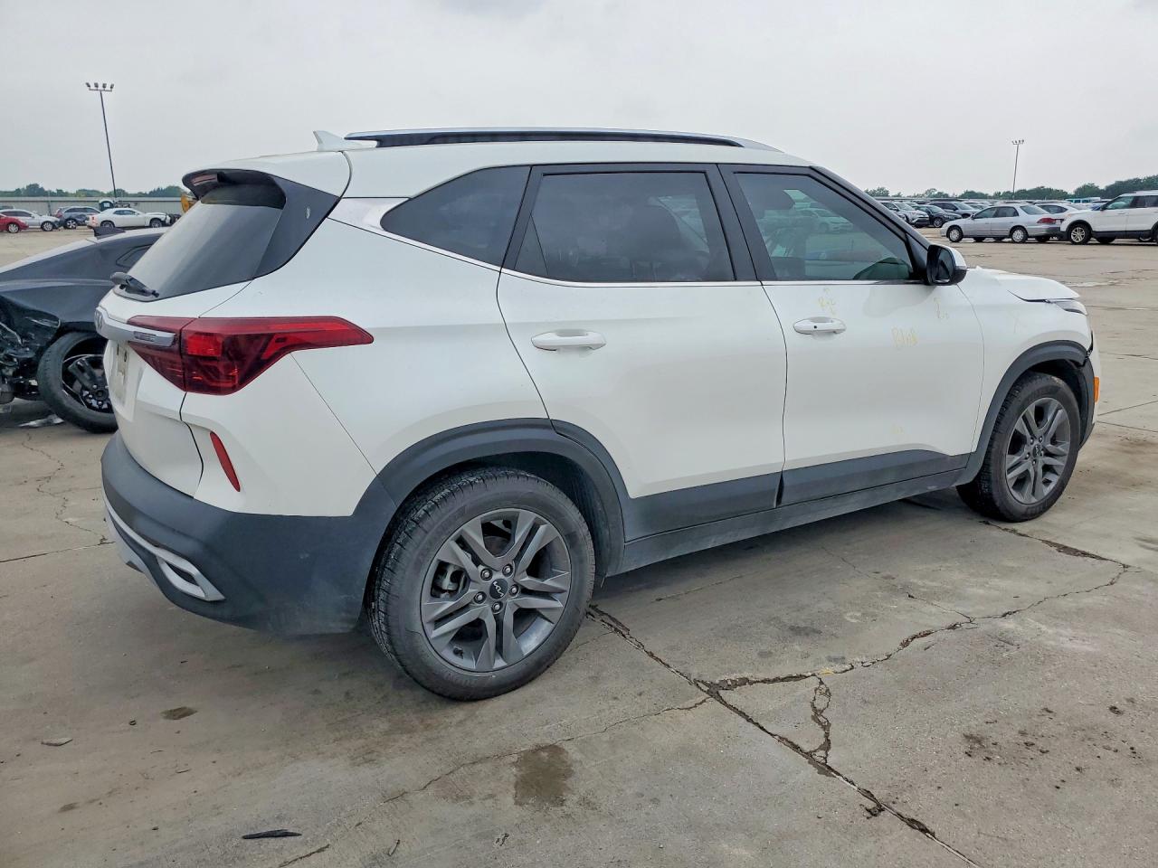 Kia Seltos S